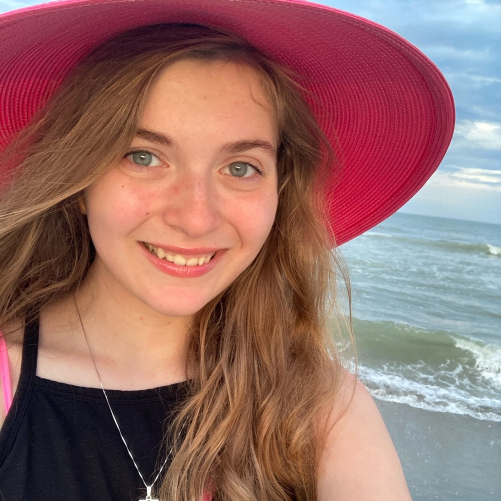 Meet your Posher, Tia